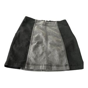 Free People Modern Femme Two-Tone Denim Mini Skirt – Black & Gray –‎ Size 6